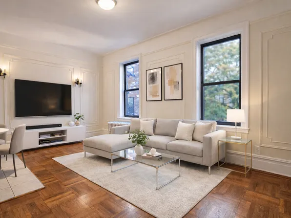 15 Magaw Place image 1 of 9