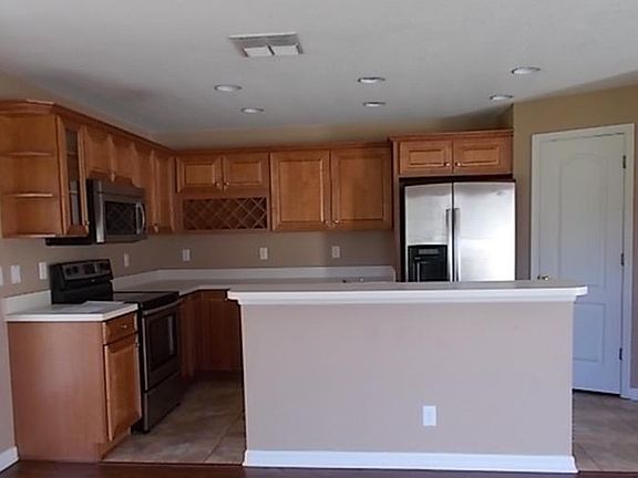 3rd image of 3104 Royal Tuscan Ln