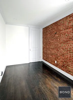 Rented by Bond New York | media 21