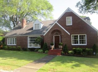 105 E Green St, Morrilton, AR 72110