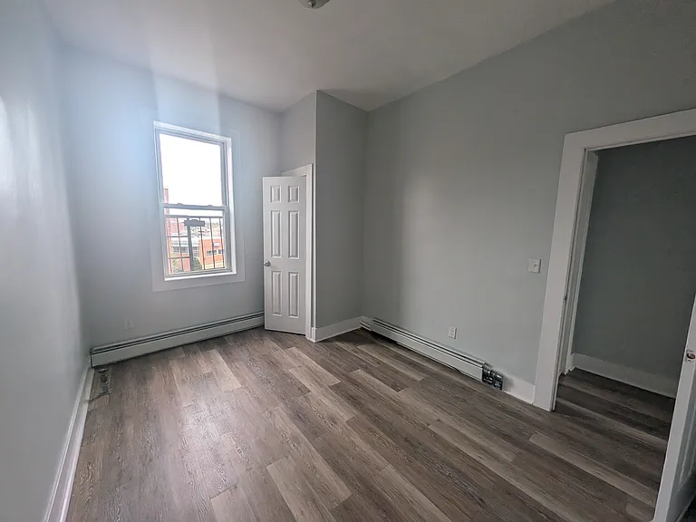 72 Grove St #6 — Photo 16