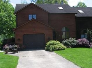 3 Cross Creek Dr, Huntington, WV 25705