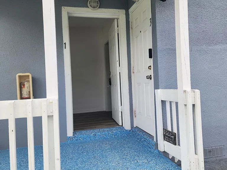 20 E Avenue B #1 — Photo 20