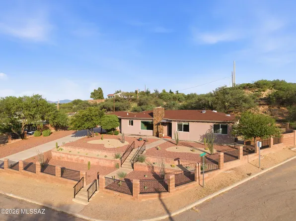697 S Foothill Dr, Benson, AZ 85602