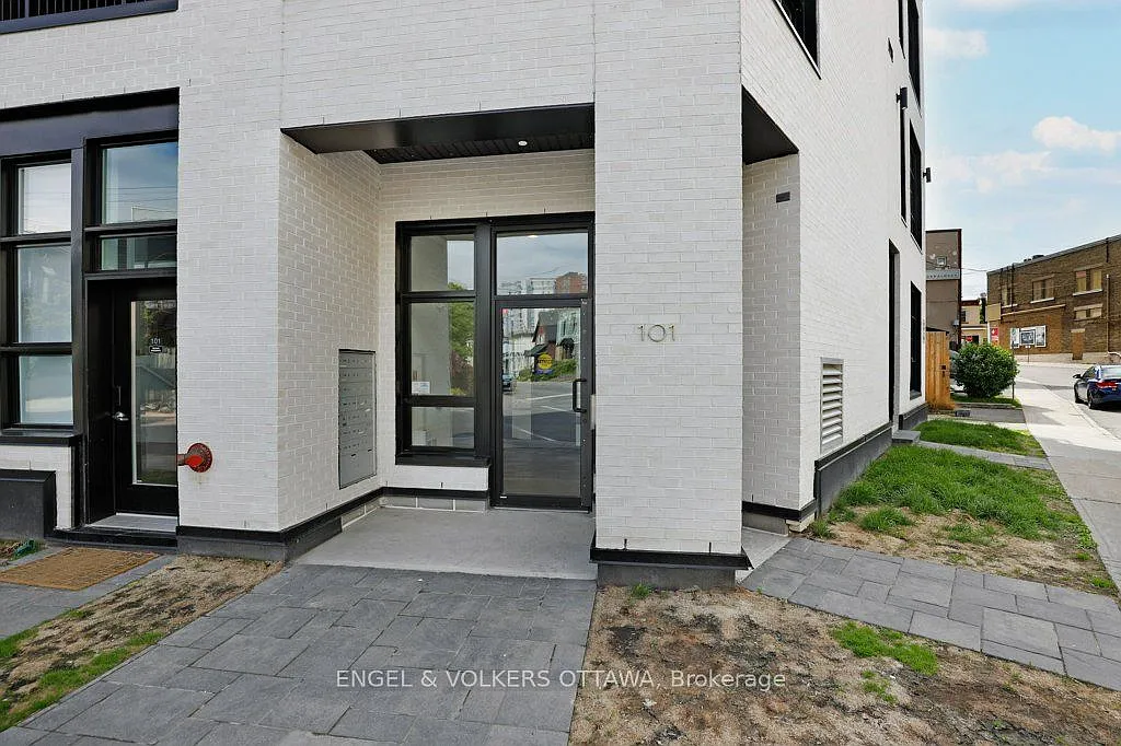 1 bed, $2,300 — Photo 4