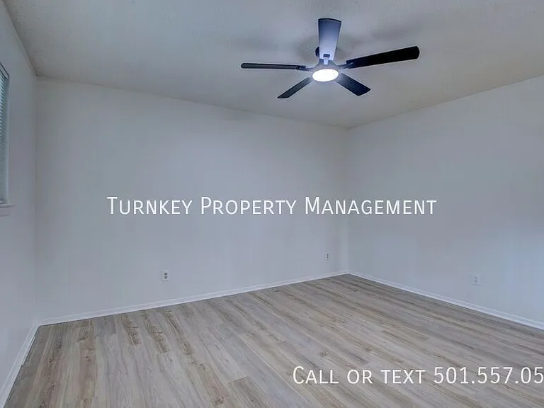 1910 Fair Oaks Dr — Photo 7