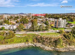 20 Olympia Ave #201, Victoria, BC V8V2N4