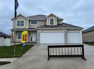 4613 NE 88th St, Kansas City, MO 64156