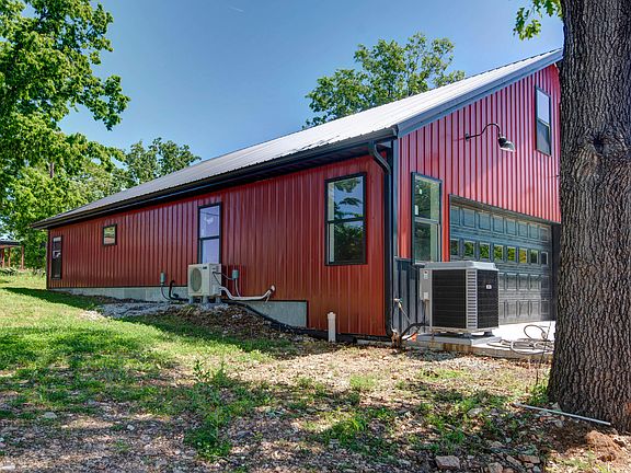 4th image of 311 Mohican Lane
