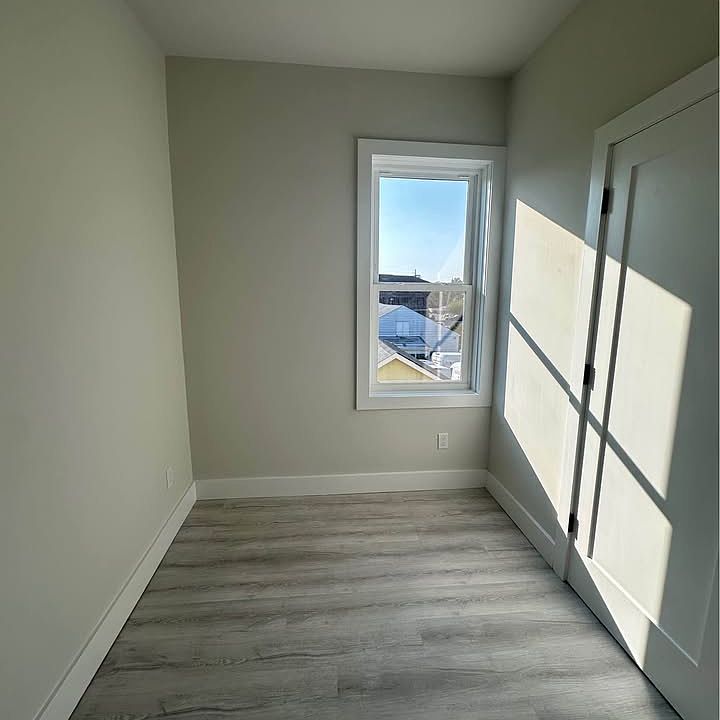 2nd image of 145A Tulip Ave