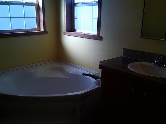 2nd image of 2524 Commonwealth Dr Lot 22