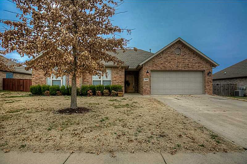 1st image of 2620 N Shadow Crest Dr