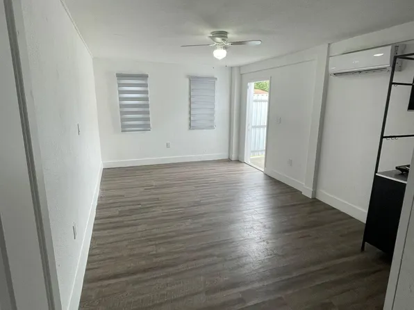 3875 NW 171st Ter, Miami Gardens, FL 33055