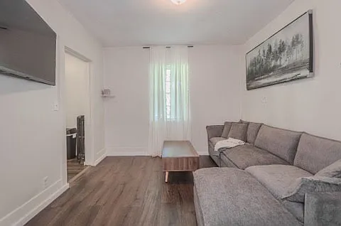 2120 Robin Street - 2 — Photo 4