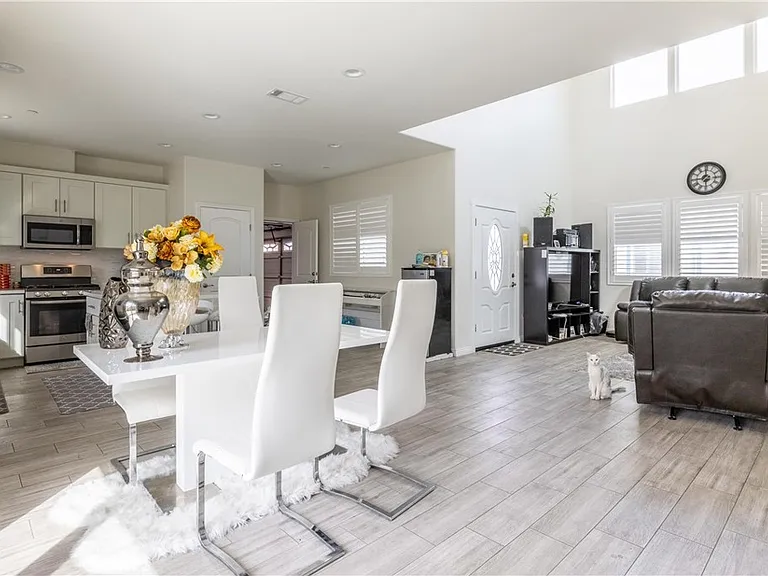 12751 Hazel Ave — Photo 8