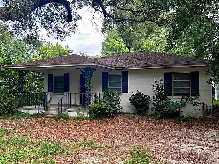 4112 W Belmont St — Photo 1