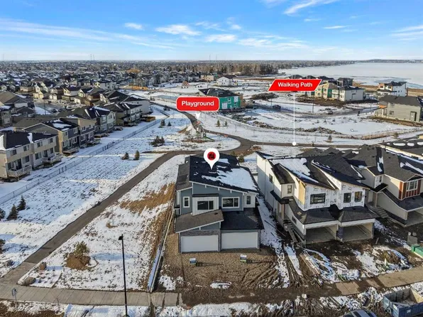 390 NE South Shore Dr, Chestermere, AB T1X 0B4