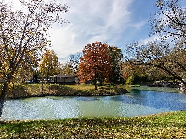 1341 Meadow Dr — Photo 22