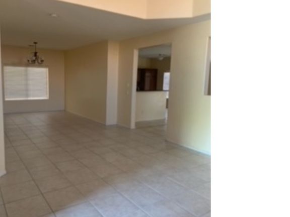 2nd image of 215 W Atlantic Dr