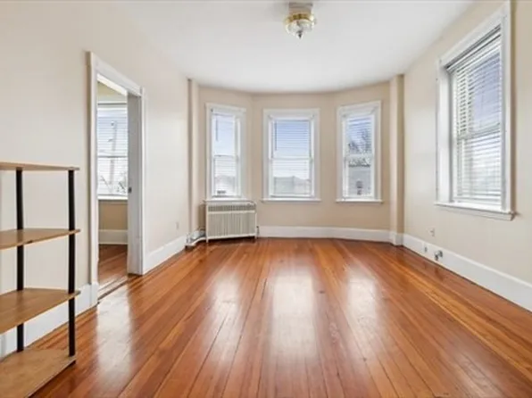 280 Cross St APT 6, Malden, MA 02148
