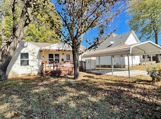 1405 W Calhoun St, Springfield, MO 65802