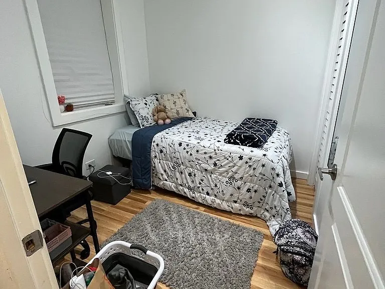 1045 W Polk St #1R — Photo 8