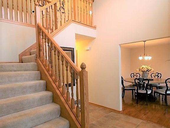 4th image of 7327 Vanista Ct