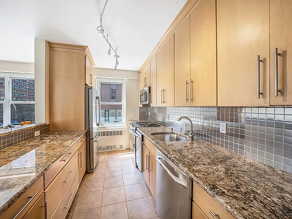 3rd image of 80 E End Ave APT 3E