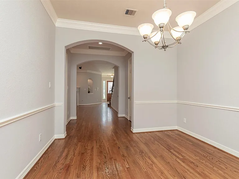 10126 Holly Chase Dr — Photo 14