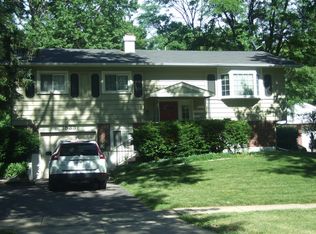 1535 Jefferson Rd, Hoffman Estates, IL 60169