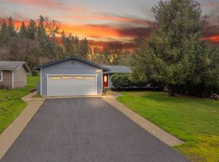 13820 Torrey Pines Dr, Auburn, CA 95602