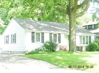 453 James St NW, Hutchinson, MN 55350