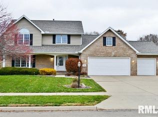 329 E Idlewood St, Morton, IL