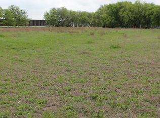 1725 W Spring Valley Rd, Hewitt, TX 76643