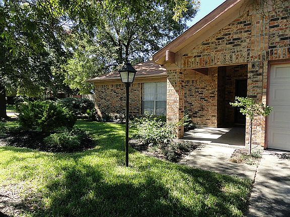 3rd image of 188 Kirkaldy Dr