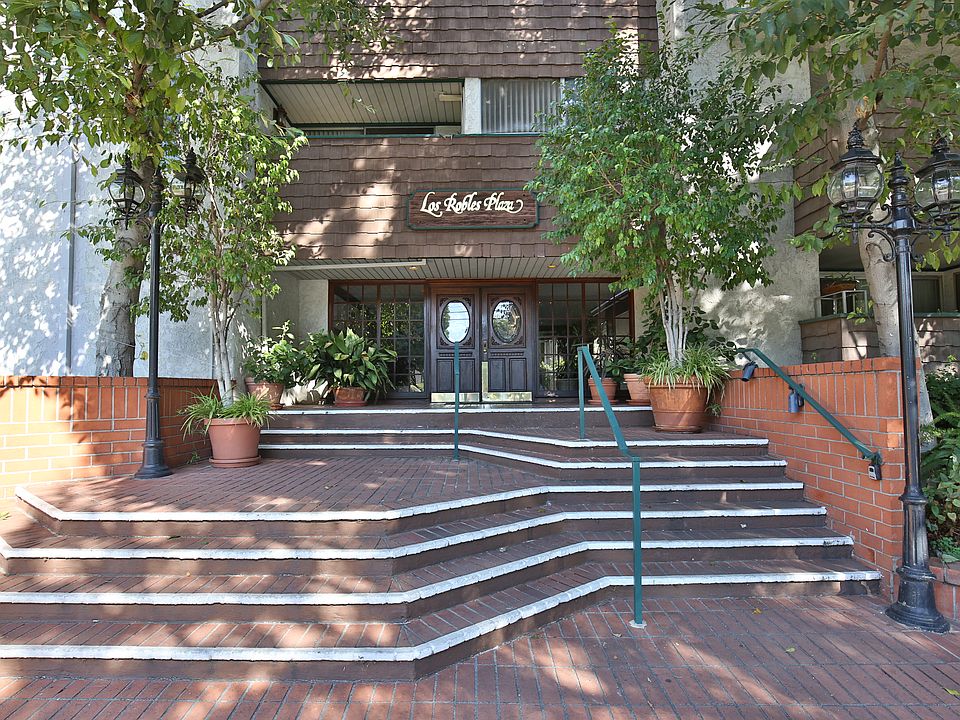 1st image of 360 S Euclid #124