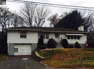22 Westmont Dr, Waterbury, CT 06708