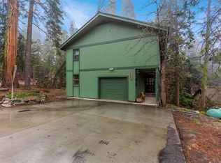 42164 Smoke Tree Ln, Shaver Lake, CA 93664