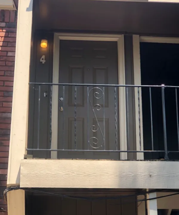 1035 S Kansas Ave #4