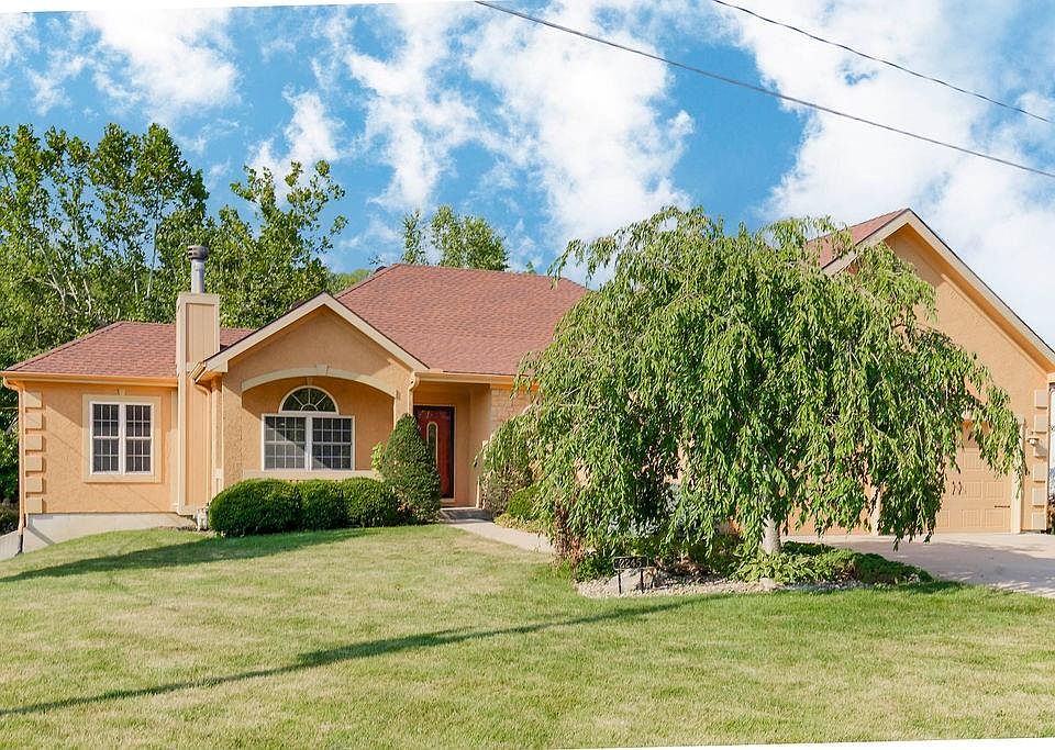 1st image of 2245 Vilas St
