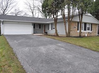 237 Timber Hill Rd, Buffalo Grove, IL 60089