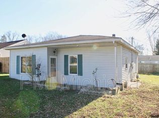 19944 Crosswell St, South Bend, IN 46637
