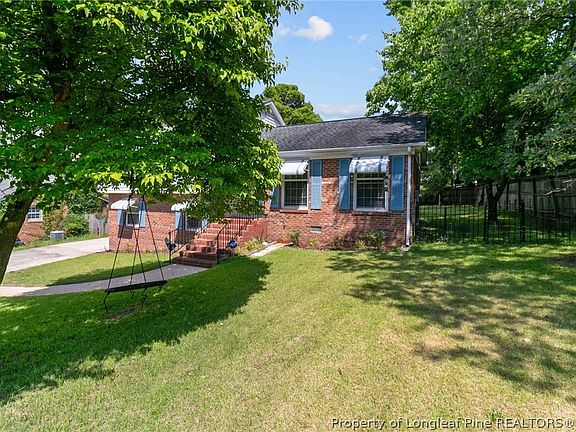 4th image of 459 Grayton Pl