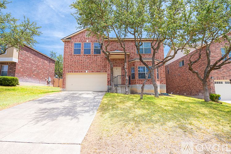 1st image of 819 Quitman Oak