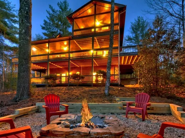 98 Toccoa Overlook Dr, Blue Ridge, GA 30513