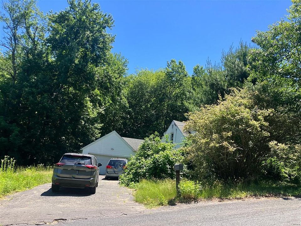 2nd image of 26 Foote Rd