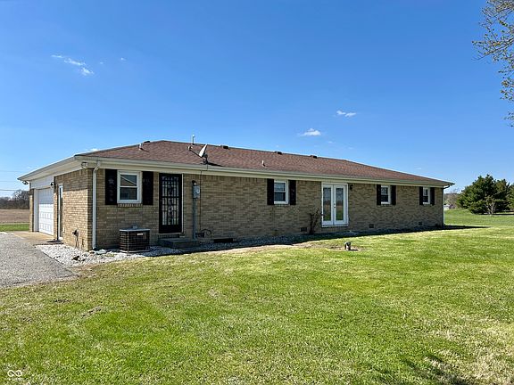 3rd image of 10100 S County Road 300 W
