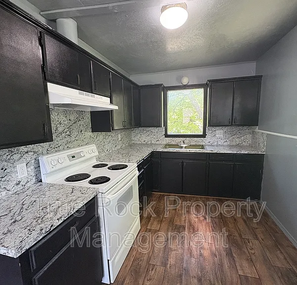 522 S Stonewall St — Photo 7