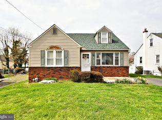 4 Lawnton Rd, Willow Grove, PA 19090
