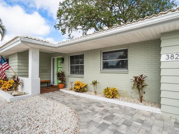 3823 High Bluff Dr, Largo, FL 33770